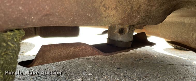 image for item LV9782 John Deere 165  lawn mower