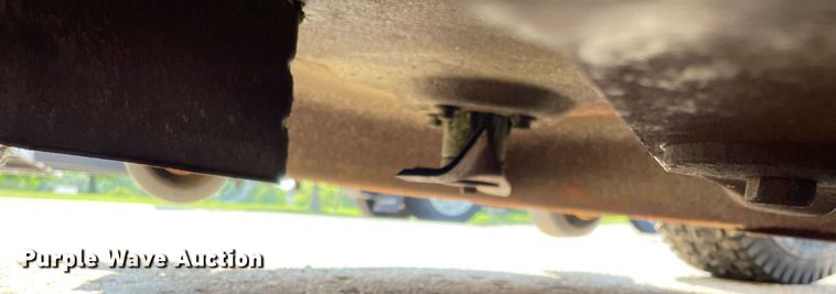 image for item LV9782 John Deere 165  lawn mower