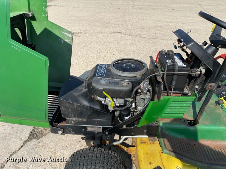 image for item LV9782 John Deere 165  lawn mower