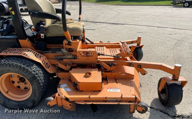 image for item LV9783 Scag Turf Tiger  ZTR lawn mower