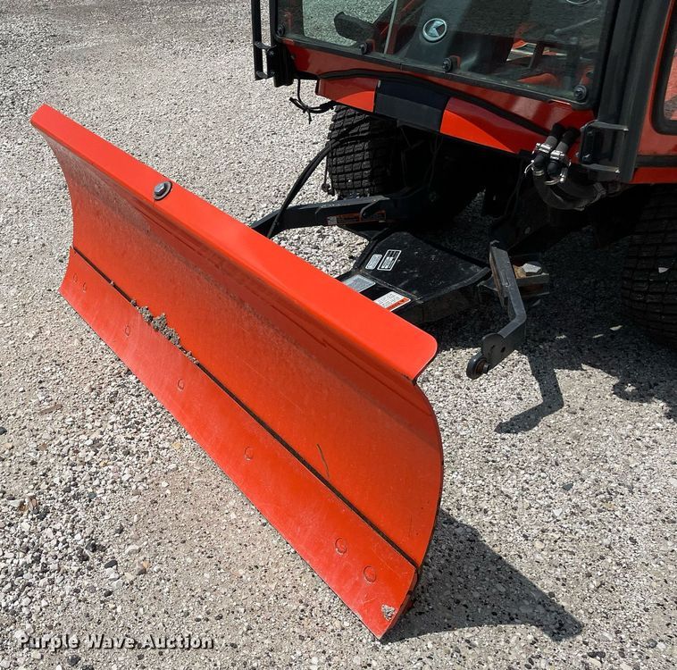 image for item LV9785 Kubota F3990  lawn mower