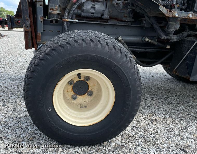 image for item LV9785 Kubota F3990  lawn mower