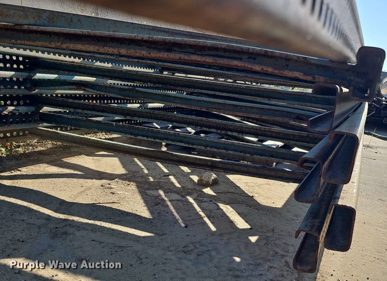 image for item MD9969 Approximately 7 pallet racking supports