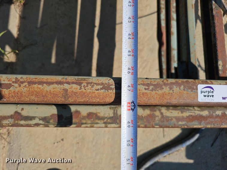 image for item MD9969 Approximately 7 pallet racking supports