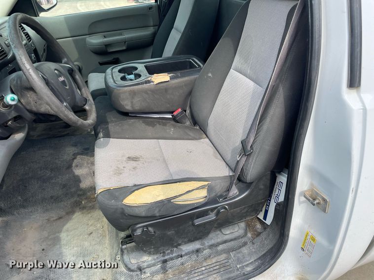 image for item ME9832 2008 GMC Sierra 1500  pickup truck