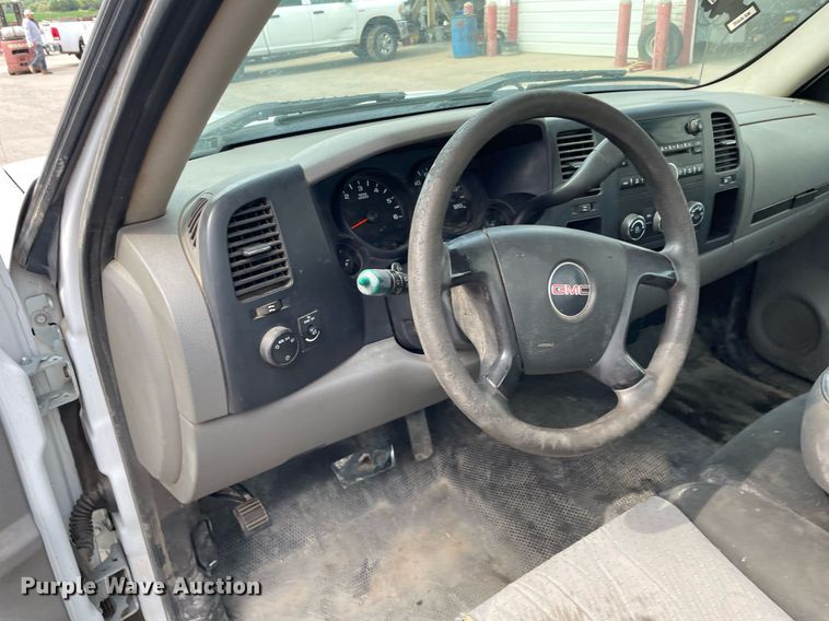 image for item ME9832 2008 GMC Sierra 1500  pickup truck