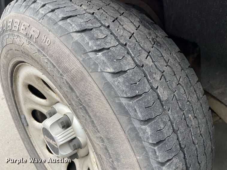 image for item ME9832 2008 GMC Sierra 1500  pickup truck