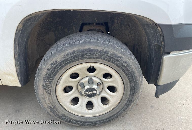 image for item ME9832 2008 GMC Sierra 1500  pickup truck