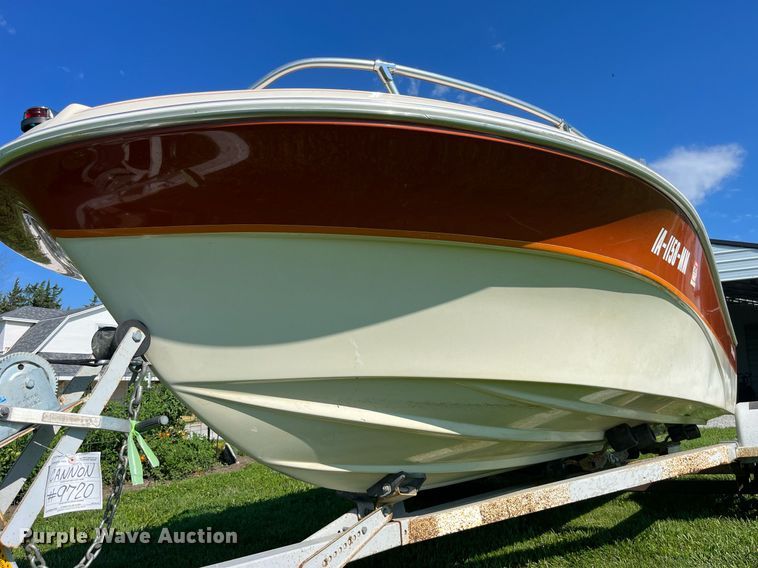 image for item MG9417 1982 MarkTwain Mark 175  boat