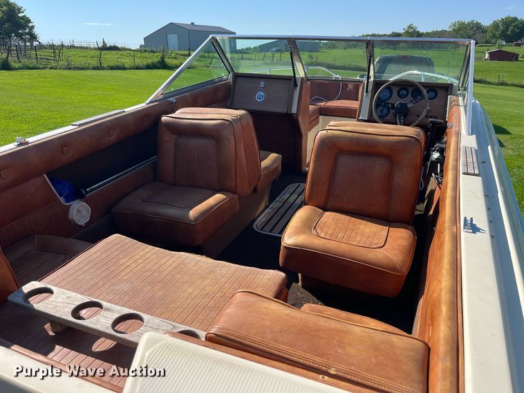 image for item MG9417 1982 MarkTwain Mark 175  boat