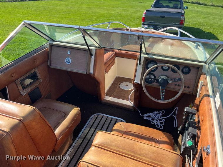 image for item MG9417 1982 MarkTwain Mark 175  boat