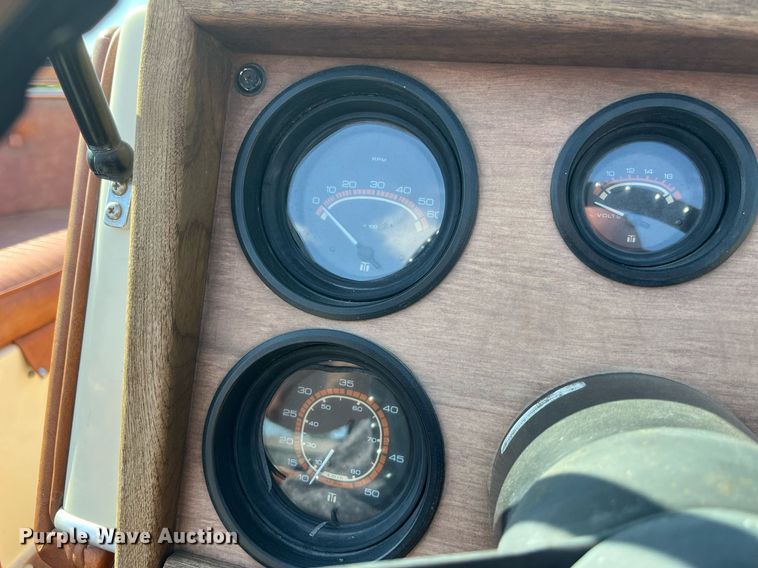 image for item MG9417 1982 MarkTwain Mark 175  boat