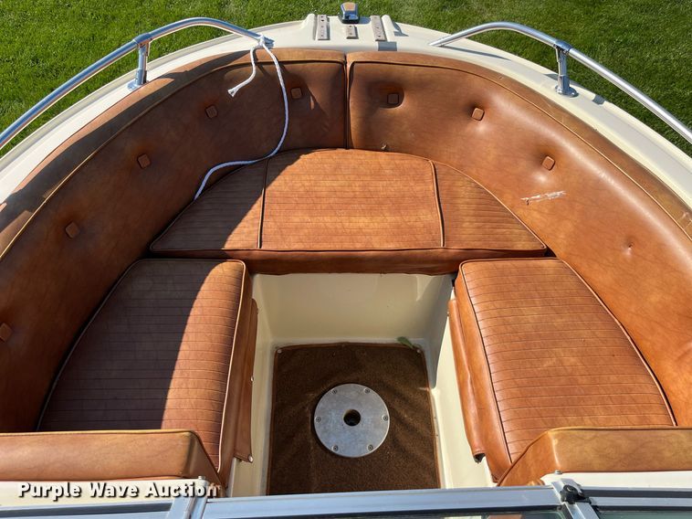 image for item MG9417 1982 MarkTwain Mark 175  boat