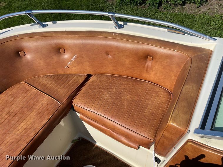 image for item MG9417 1982 MarkTwain Mark 175  boat