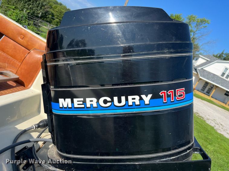 image for item MG9417 1982 MarkTwain Mark 175  boat