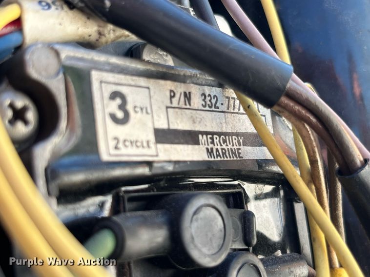 image for item MG9417 1982 MarkTwain Mark 175  boat