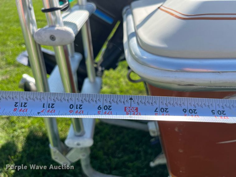 image for item MG9417 1982 MarkTwain Mark 175  boat