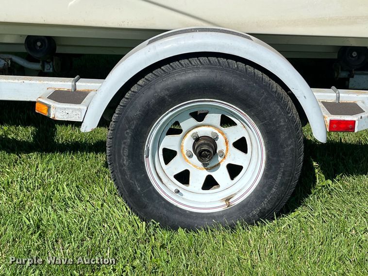 image for item MG9417 1982 MarkTwain Mark 175  boat