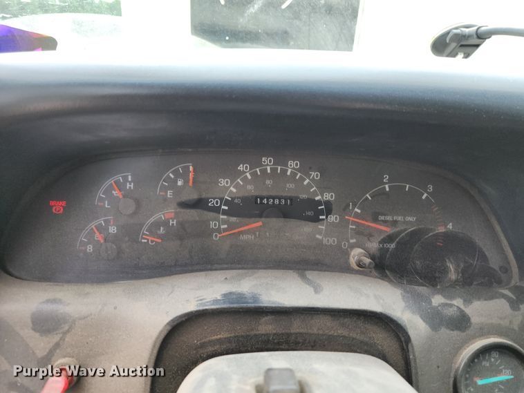 image for item MG9658 2004 Ford F750 Super Duty  utility / service truck