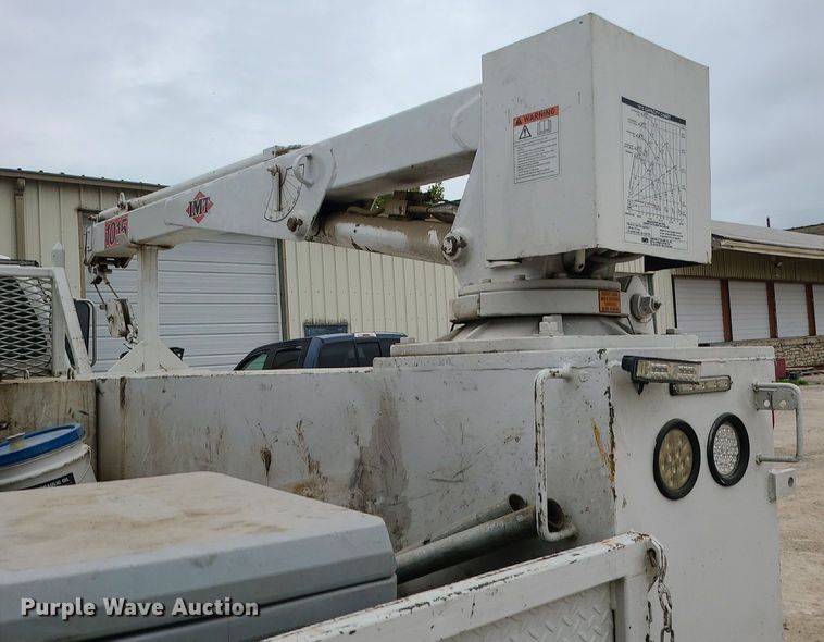 image for item MG9658 2004 Ford F750 Super Duty  utility / service truck