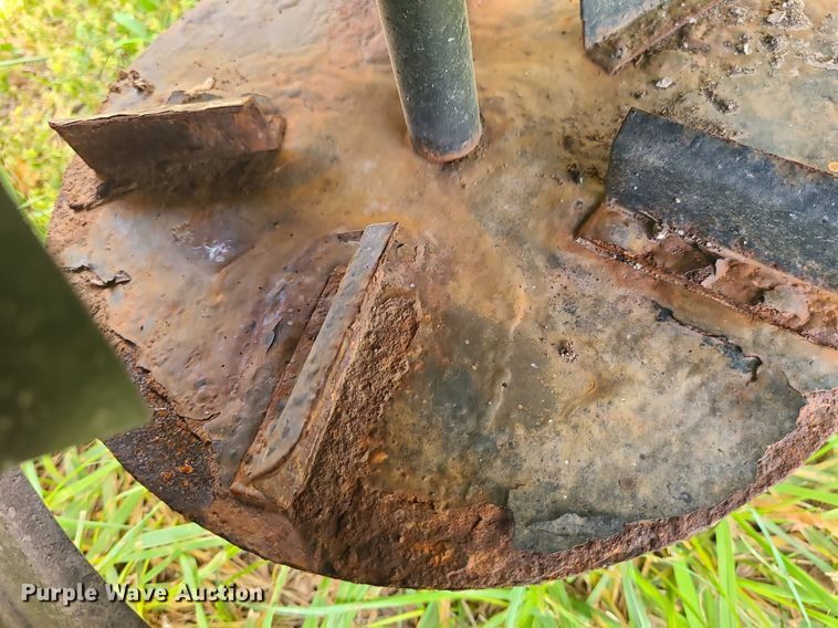 image for item MG9728 SnowEx SP-3000  salt spreader