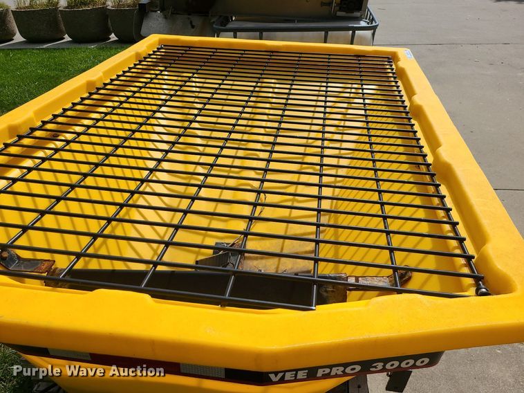 image for item MG9728 SnowEx SP-3000  salt spreader