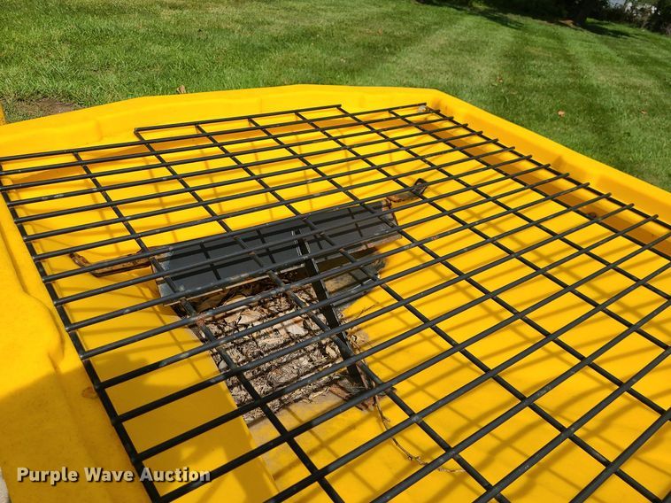 image for item MG9728 SnowEx SP-3000  salt spreader