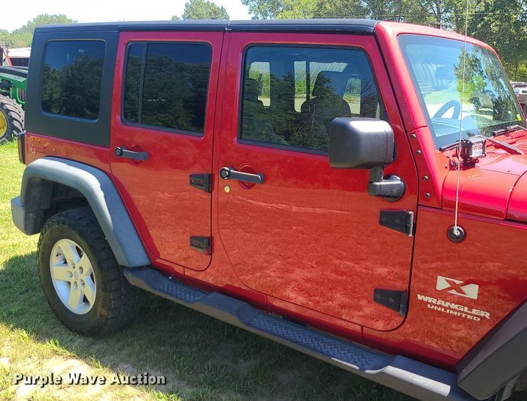 image for item MG9730 2008 Jeep Wrangler Unlimited  SUV