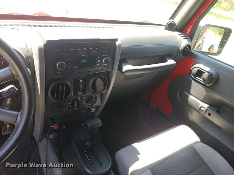 image for item MG9730 2008 Jeep Wrangler Unlimited  SUV