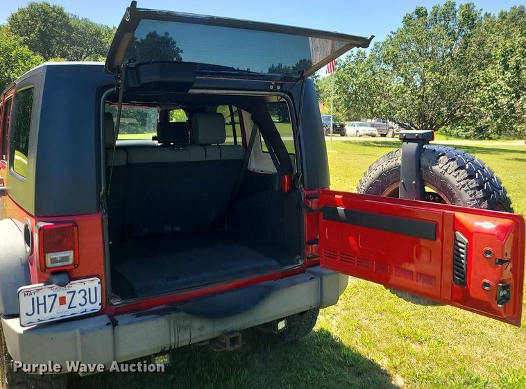 image for item MG9730 2008 Jeep Wrangler Unlimited  SUV