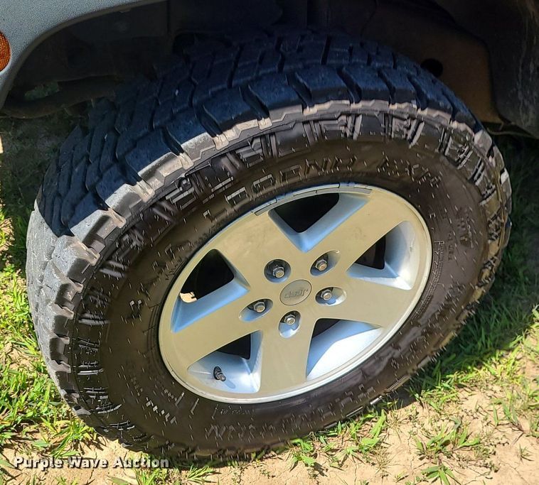 image for item MG9730 2008 Jeep Wrangler Unlimited  SUV