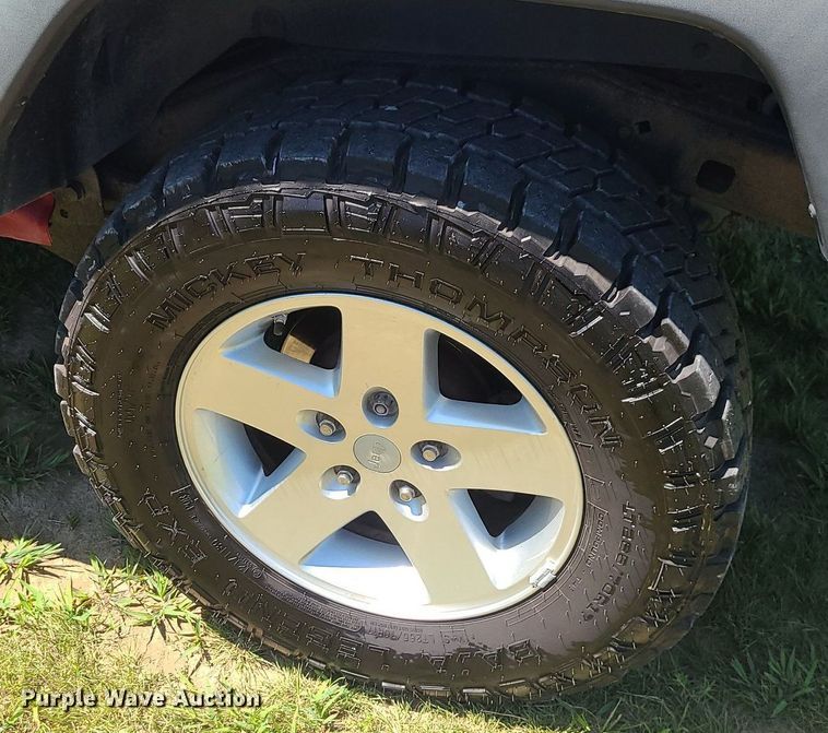 image for item MG9730 2008 Jeep Wrangler Unlimited  SUV