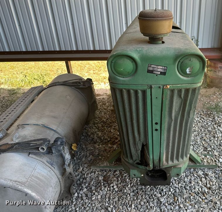 image for item ML9101 Case 930  engine