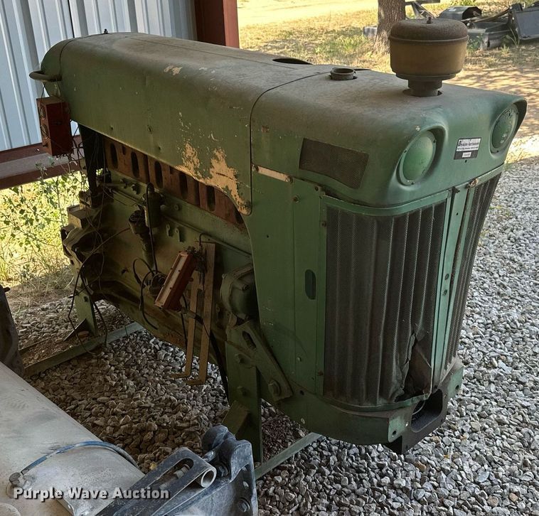 image for item ML9101 Case 930  engine