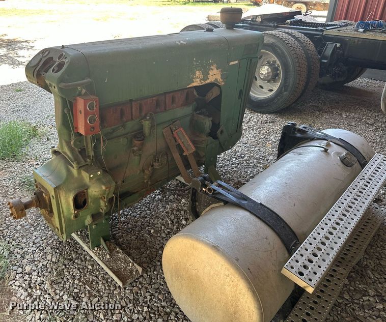 image for item ML9101 Case 930  engine