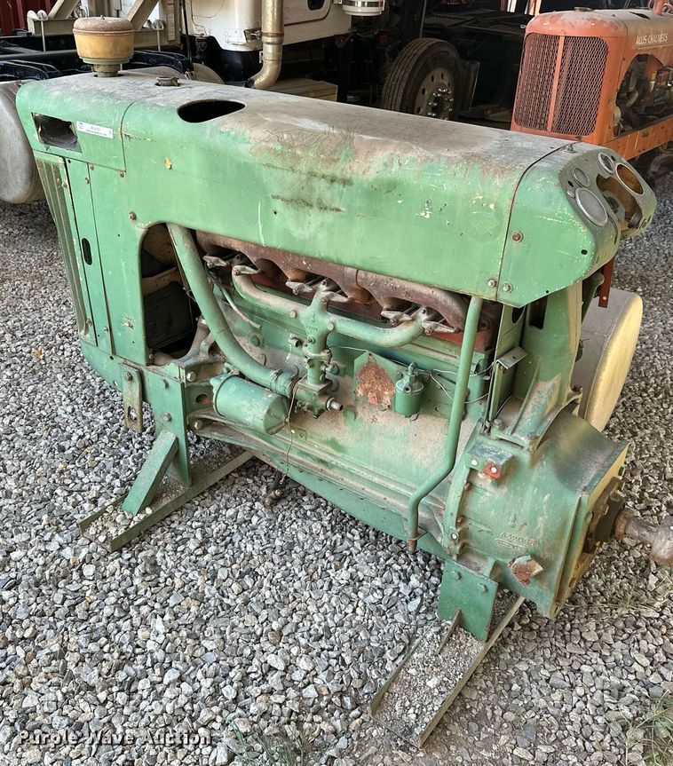 image for item ML9101 Case 930  engine