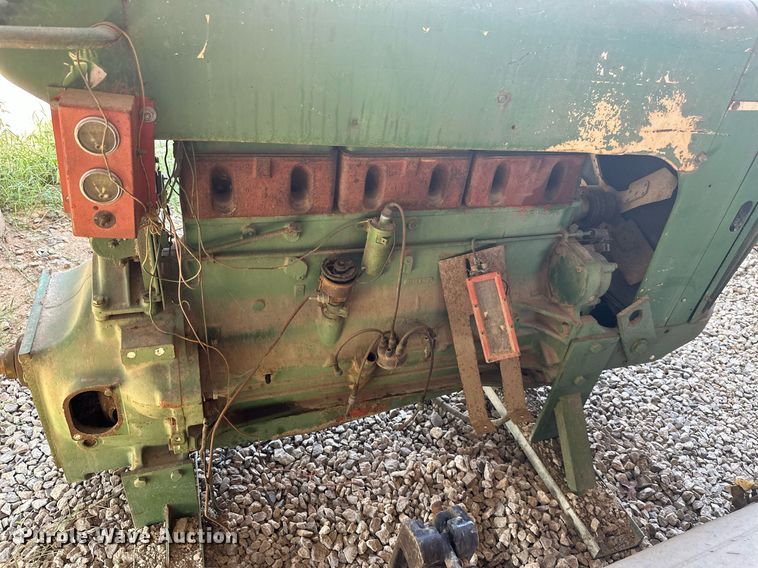 image for item ML9101 Case 930  engine