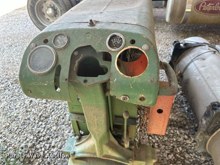 image for item ML9101 Case 930  engine