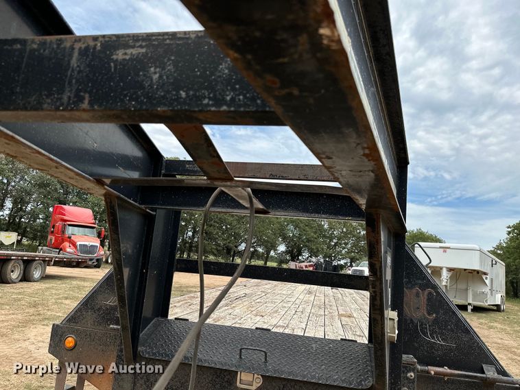 image for item ML9103 2007 PJ  flatbed trailer