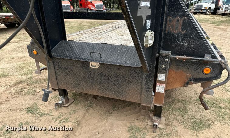 image for item ML9103 2007 PJ  flatbed trailer