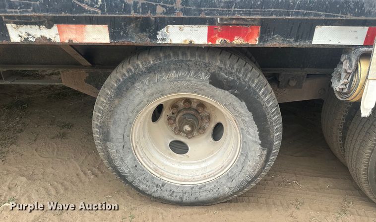 image for item ML9103 2007 PJ  flatbed trailer