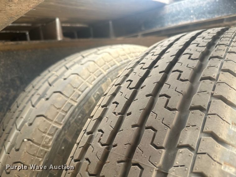 image for item ML9103 2007 PJ  flatbed trailer