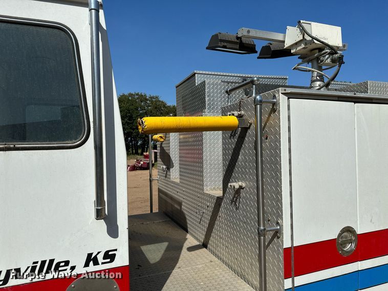 image for item ML9108 1985 Mack MC686FC  rescue vehicle