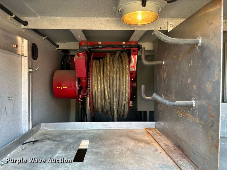 image for item ML9108 1985 Mack MC686FC  rescue vehicle