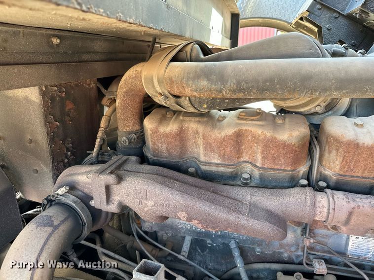 image for item ML9108 1985 Mack MC686FC  rescue vehicle