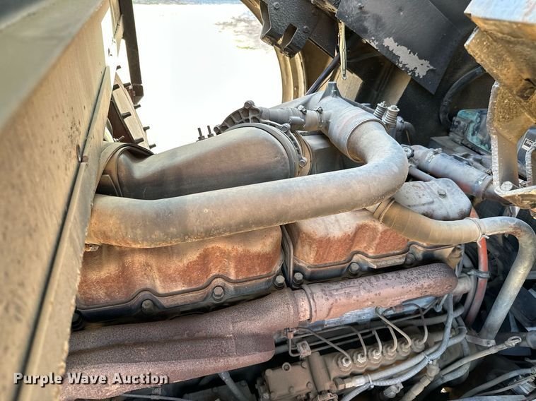 image for item ML9108 1985 Mack MC686FC  rescue vehicle