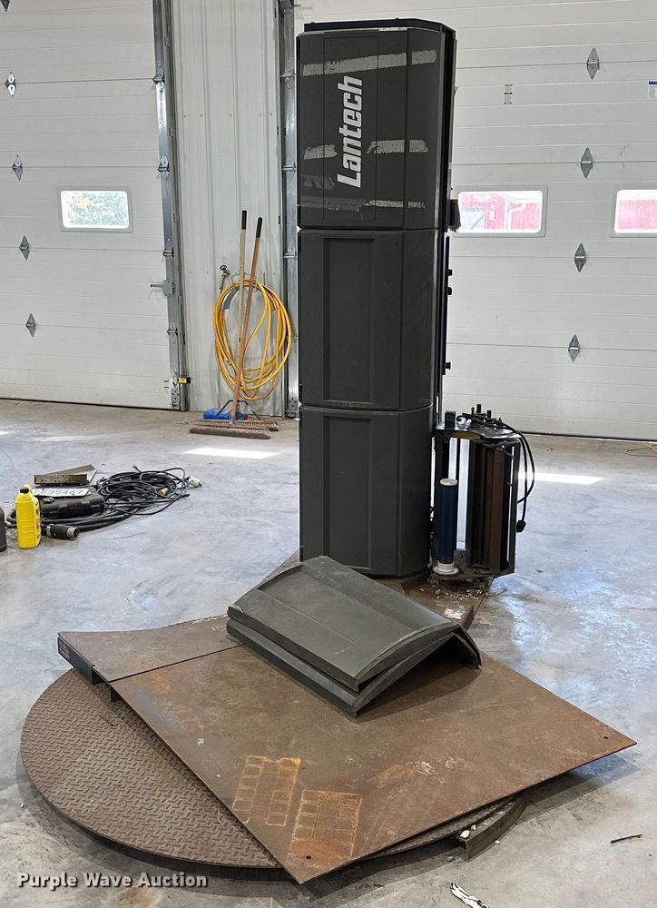 image for item ML9121 Lantech Q-200  shrink wrap machine