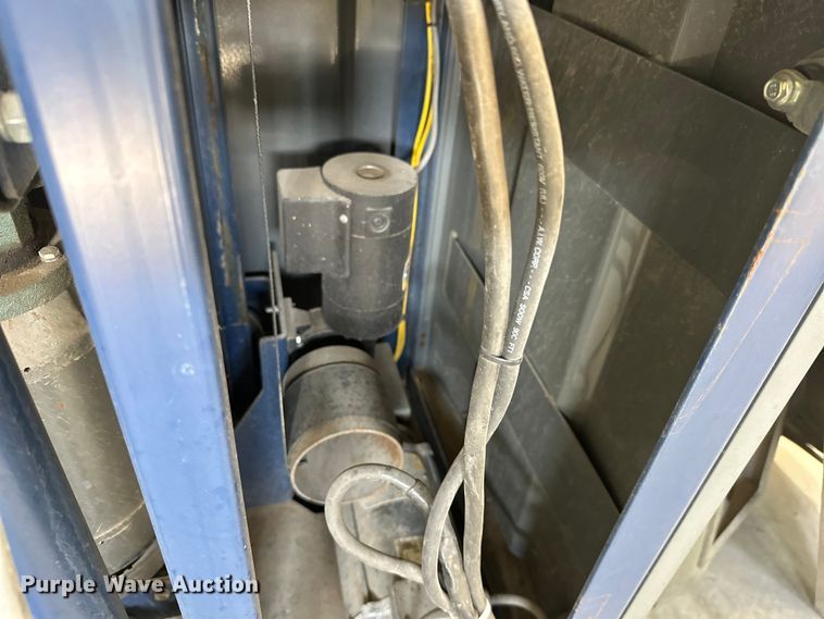 image for item ML9121 Lantech Q-200  shrink wrap machine