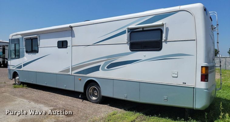 image for item ML9517 2002 Holiday Rambler Vacationer  RV