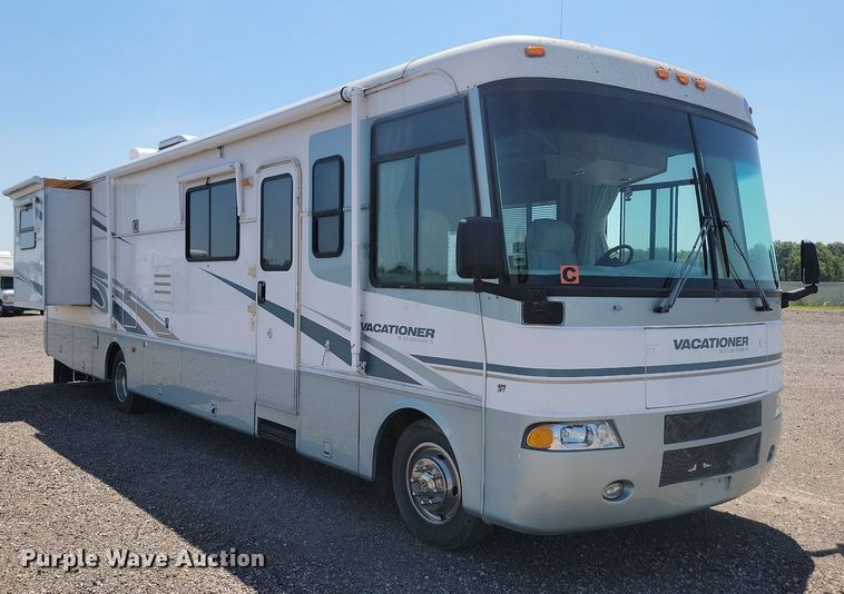 image for item ML9517 2002 Holiday Rambler Vacationer  RV